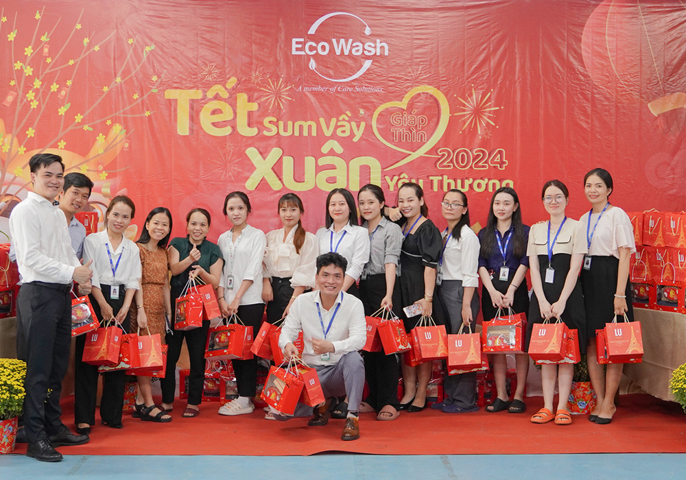 “Tet Reunion - Spring Of Love” With EcoWash HCMC