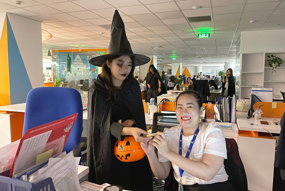 Happy Halloween - No Tricks Just Treats