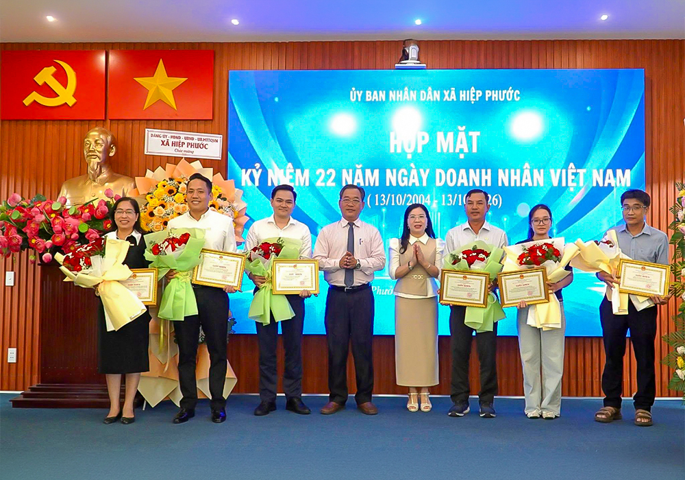 EcoWash Receives Certificate of Merit for Outstanding Business Performance on Vietnam Entrepreneurs' Day
